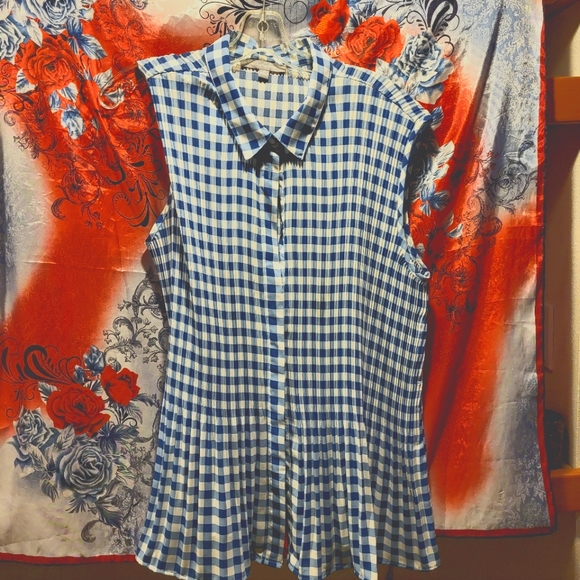 My Collection Tops - My Collection button down sleeveless blouse